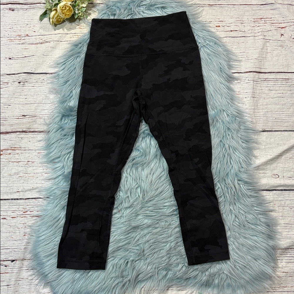 Lululemon Align Crop 21"Heritage 365 Camo Deep Coal Multi Nulu Leggings